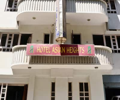 https://imgcld.yatra.com/ytimages/image/upload/t_hotel_yatra_city_desktop/v1391036457/Domestic Hotels/Hotels_Gangtok/Hotel Asian Heights/Facade~185.jpg